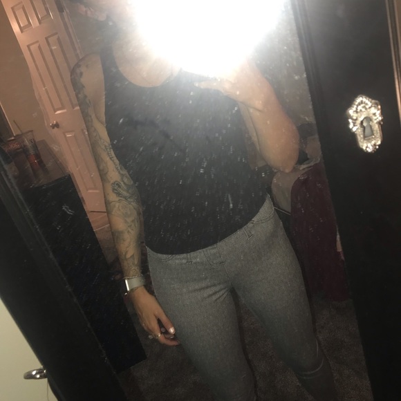 Black Nollie Tank - Picture 3 of 4